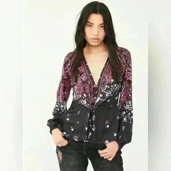 Free People Run Free Blouse Size XS - Picture 1 of 8